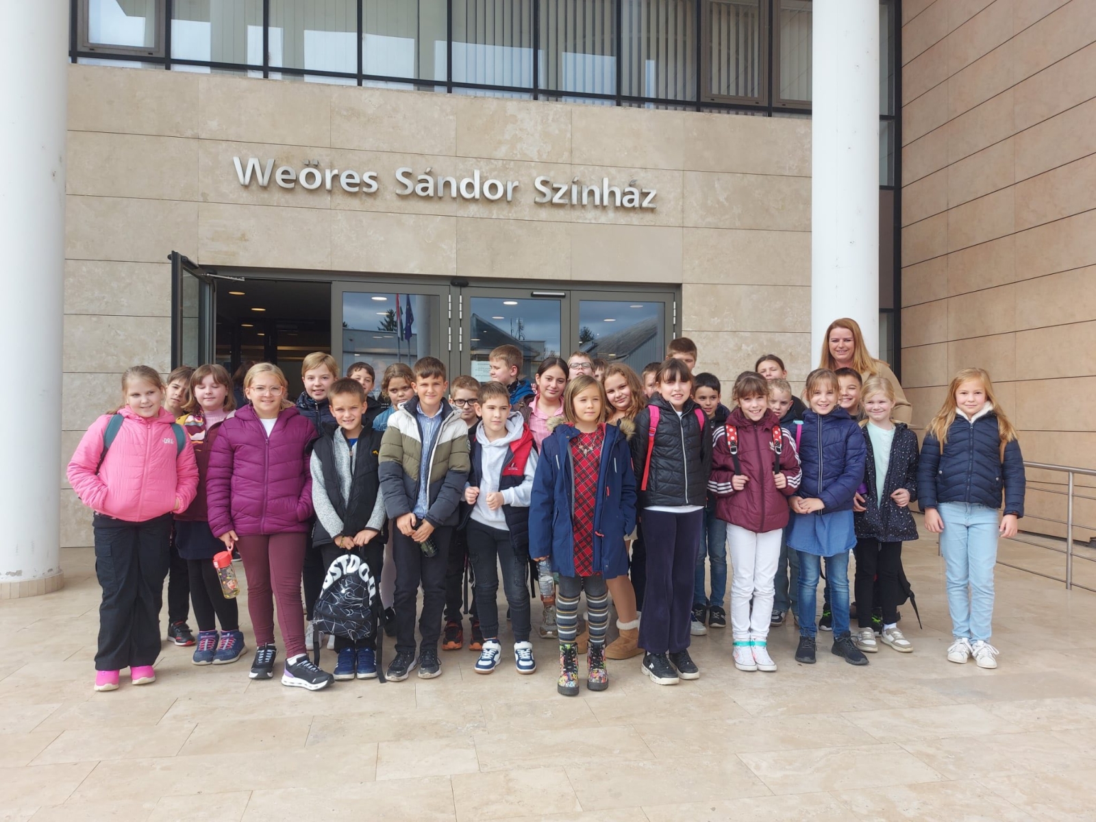 Színházi előadás a Lázár Ervin Program keretében