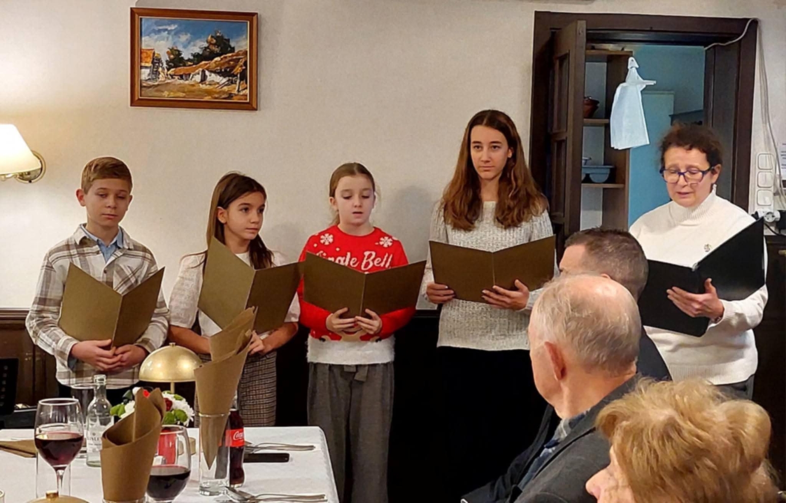 A Sárvári Nyugdíjas Egyesület karácsonyváró ünnepségén szerepeltek diákjaink