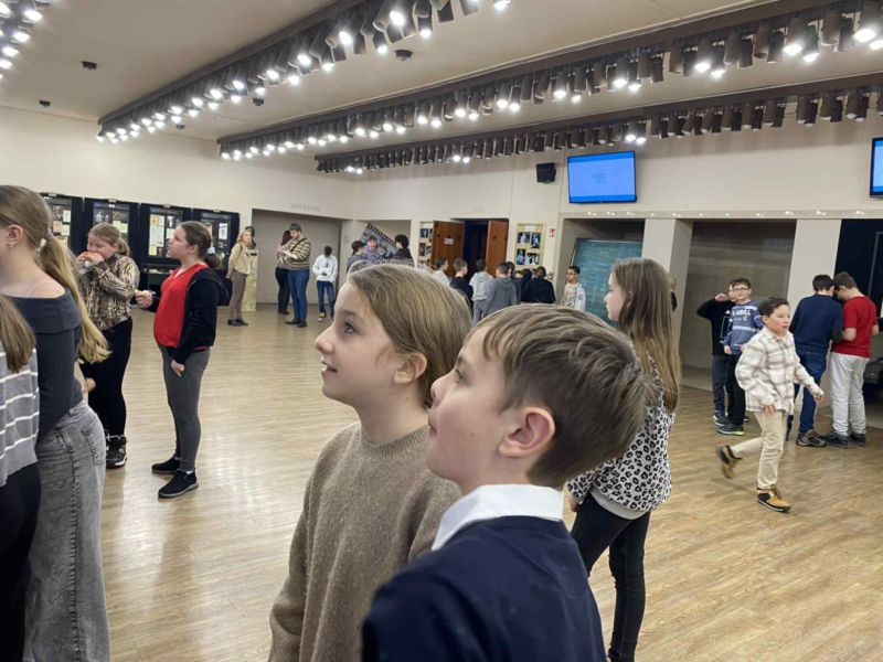 Színházi előadás -VUK