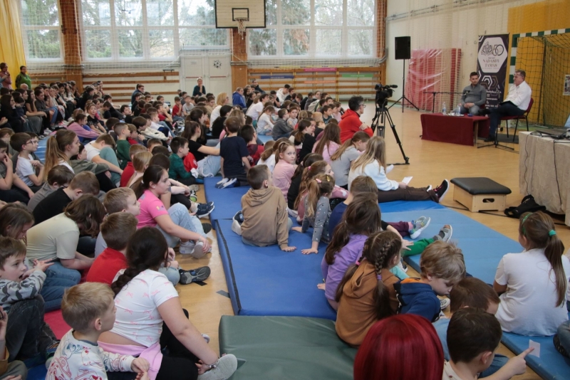 Közönségtalálkozó Stieber Zoltánnal