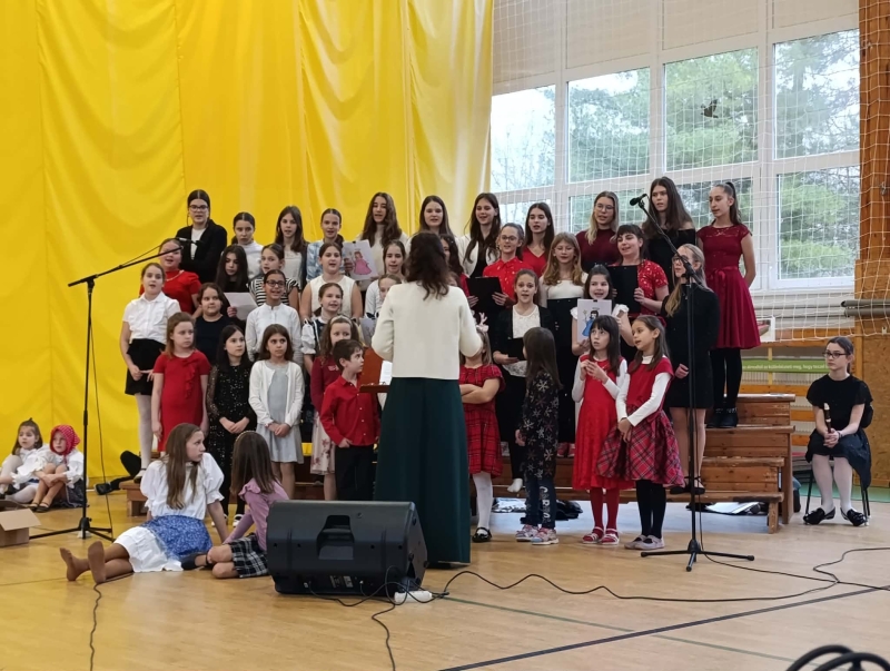 Karácsonyi műsor iskolánkban