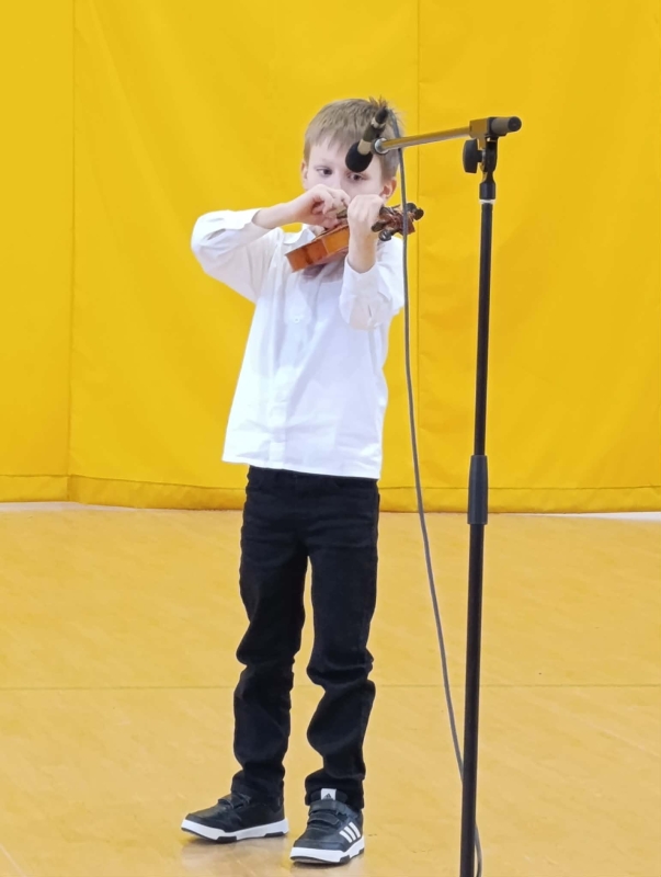 Karácsonyi műsor iskolánkban