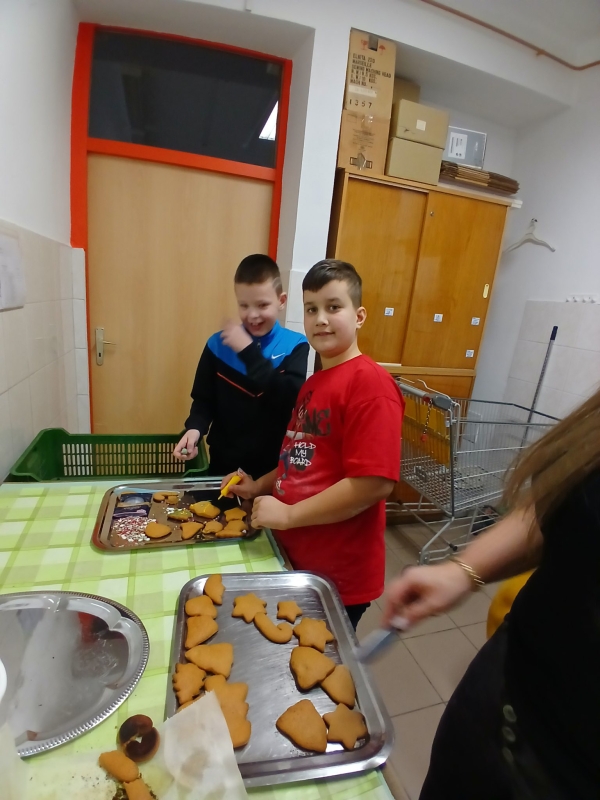 Karácsonyváró osztálydélután a 2.c osztályban