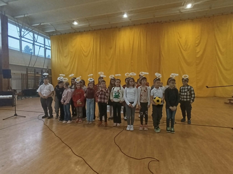 Karácsonyi műsor iskolánkban