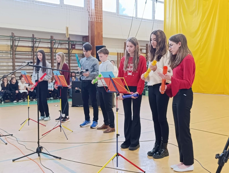 Karácsonyi műsor iskolánkban