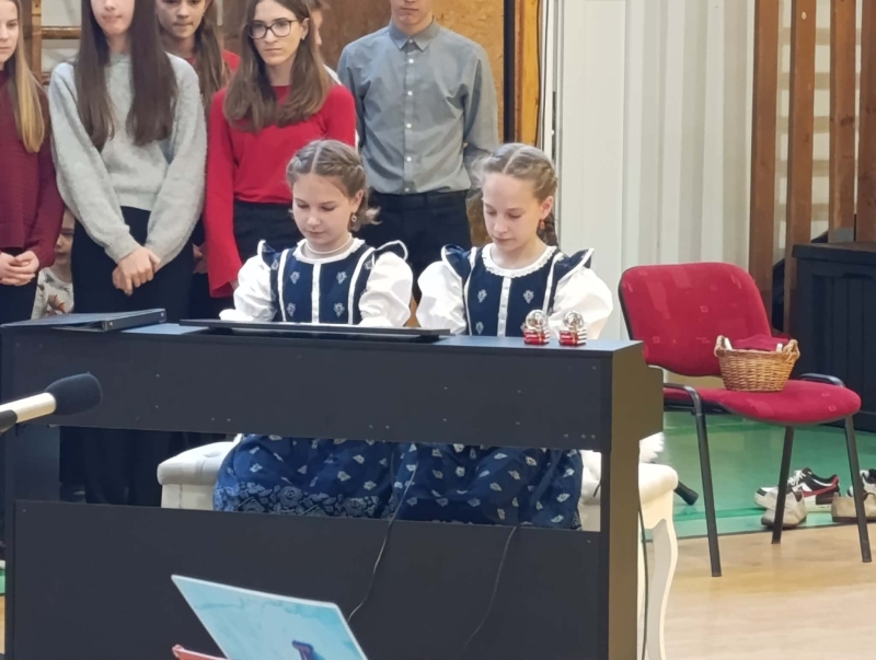 Karácsonyi műsor iskolánkban