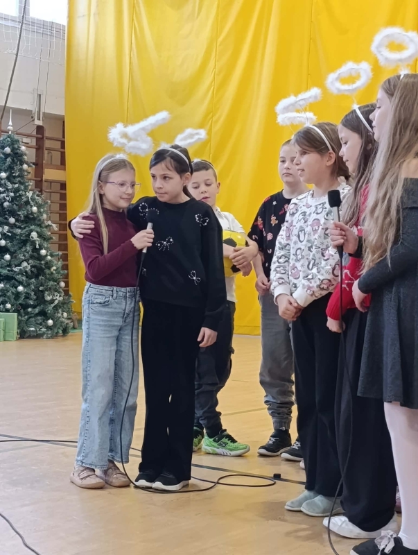 Karácsonyi műsor iskolánkban