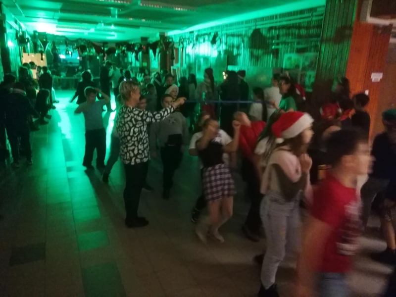 A Mikulás járt nálunk... délután pedig Mikulás disco
